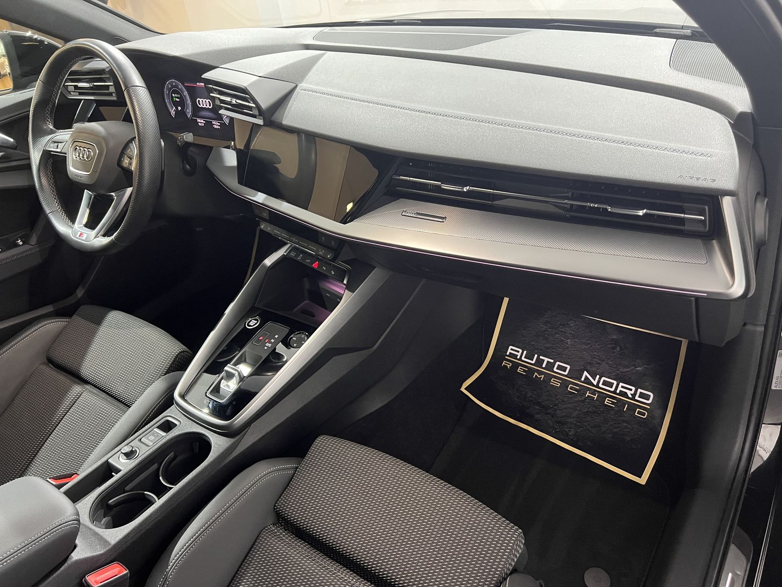 Audi A3 40 TFSIe S-line - Samsaru's Car Outlet