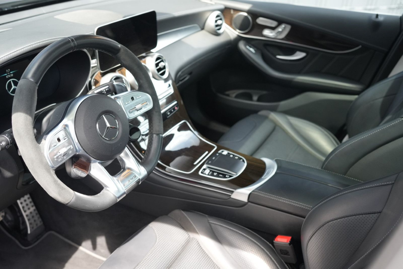 Mercedes-Benz GLC 63 S AMG 4Matic*MBUX*NAVI*KLIMA*HUD*AHK*