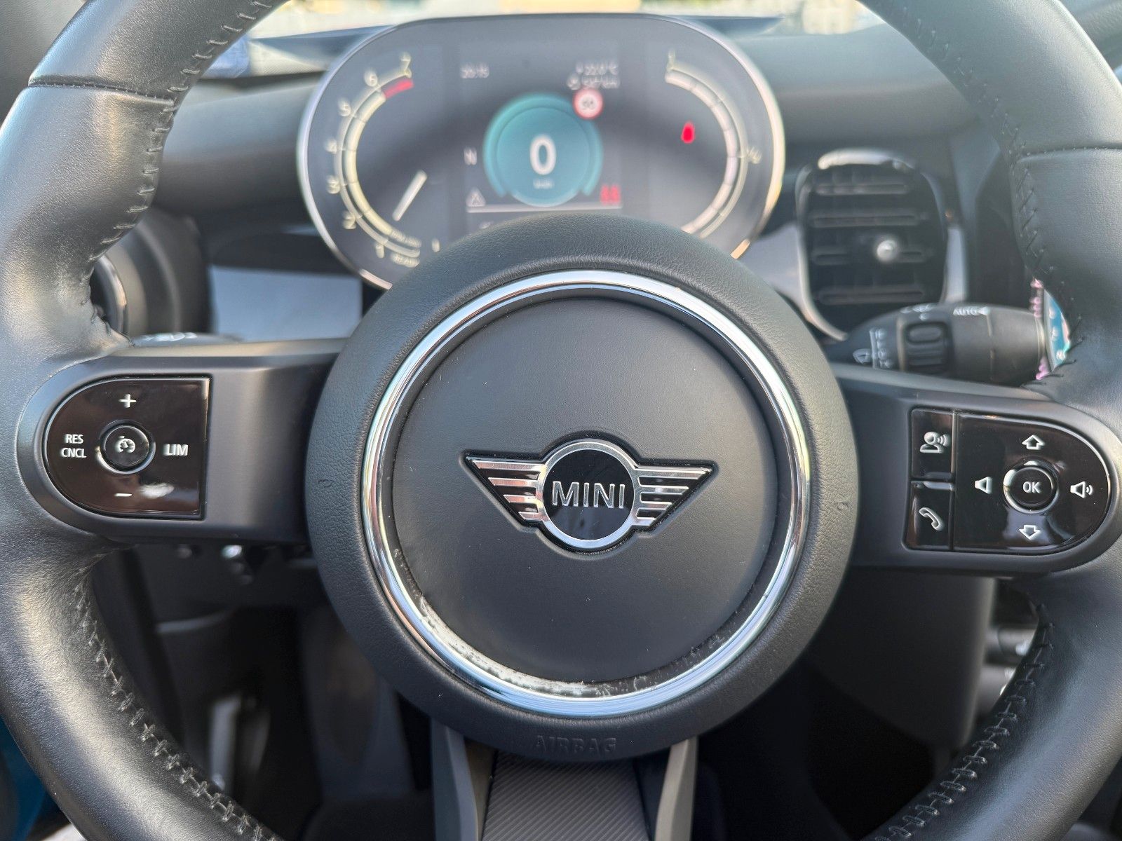 MINI COOPER Cabrio - Samsaru's Car Outlet