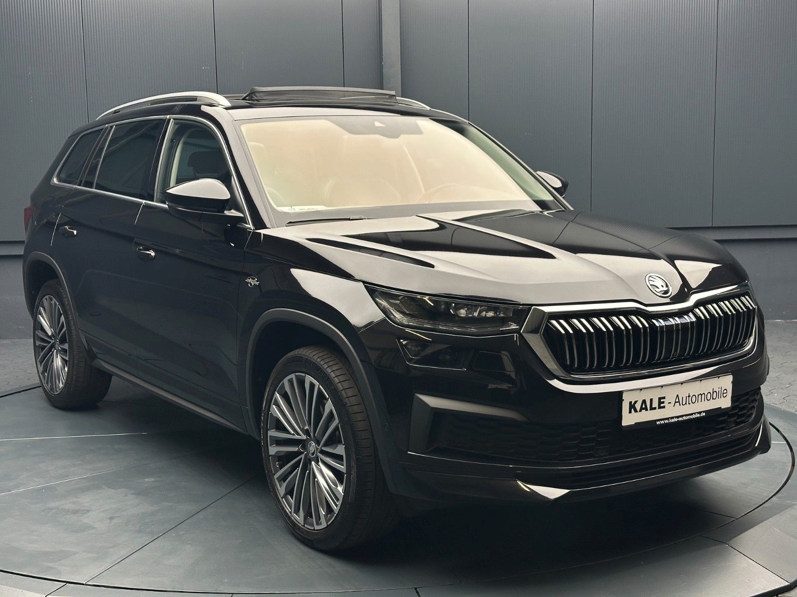Skoda Kodiaq L&K 4x4 *20Zoll*PANORAMA*360*Standhzg*DCC