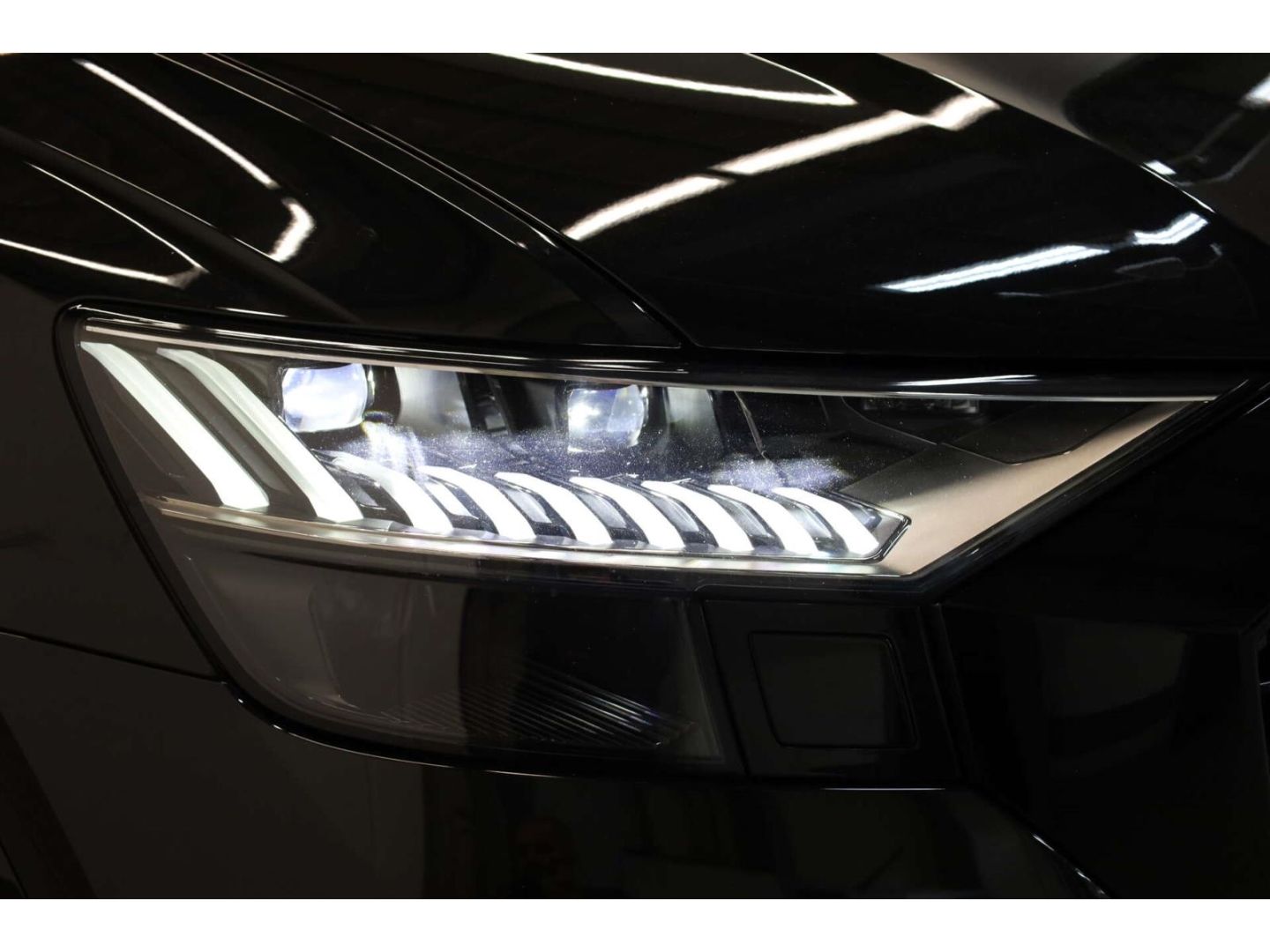 Audi RSQ8 4.0 TFSI quattro