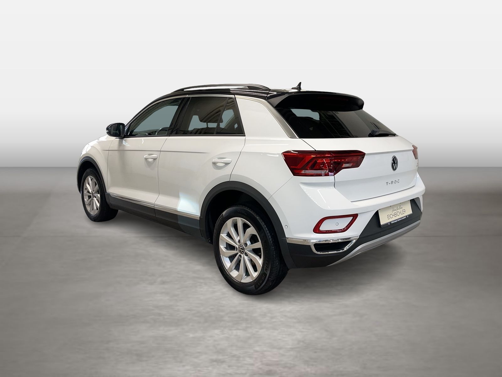 Volkswagen T-Roc 1.0 TSI Style - Samsaru's Car Outlet