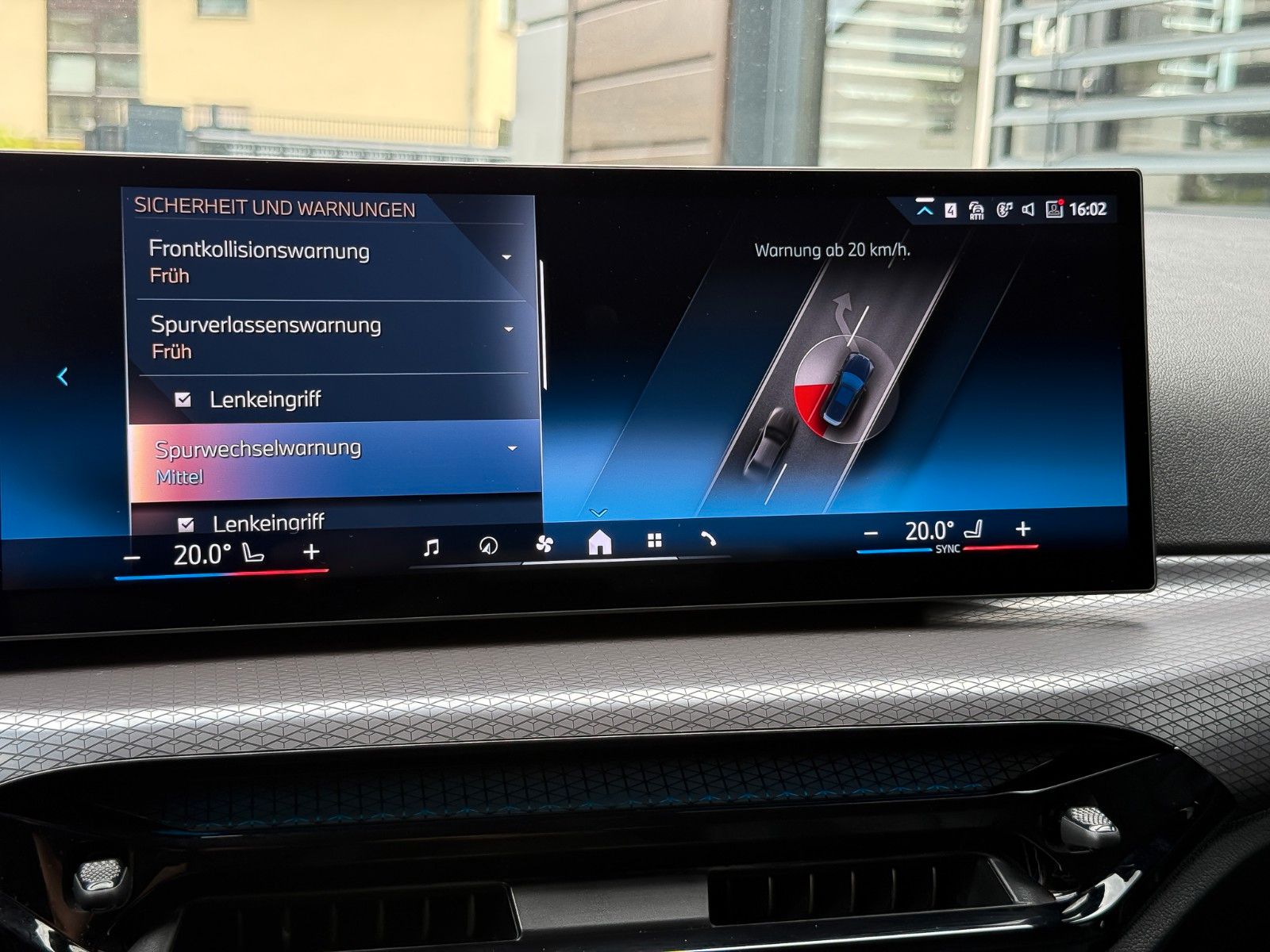 BMW 320d xD M Sport HuD AHK hifi StHzg 360° memory