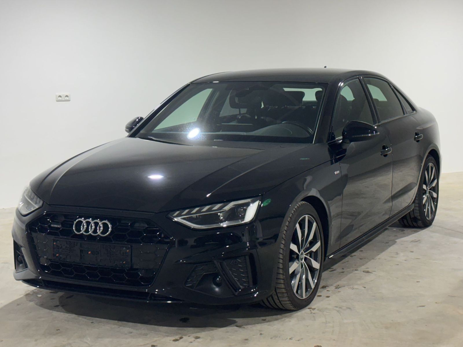 Audi A4 Lim. 40 TDI quattro*S line*LED*NAVI*Rfk*PDC*