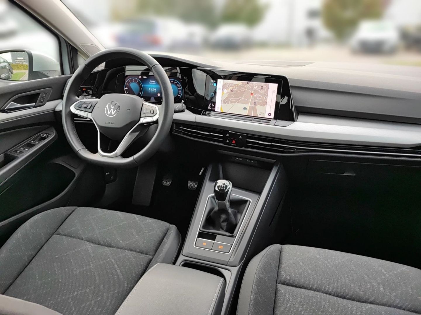 Volkswagen Golf Variant VIII 8 Life 1.0 TSI - Samsaru's Car Outlet