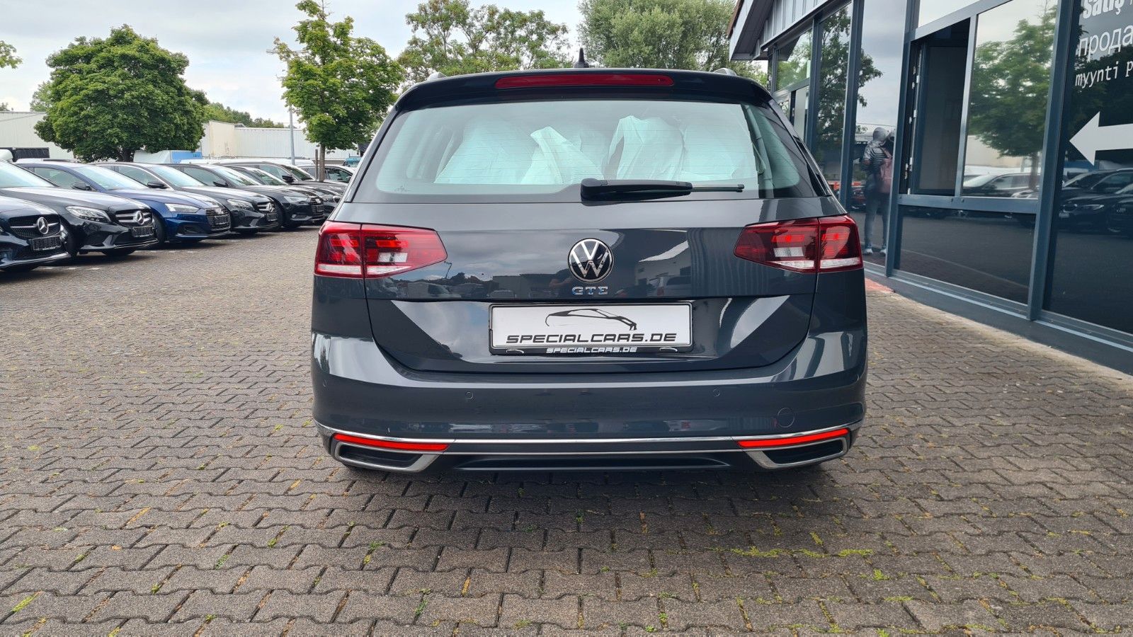 Volkswagen Passat Variant GTE - Samsaru's Car Outlet