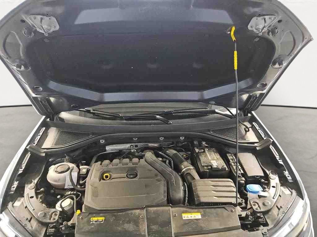Volkswagen T-Roc 1.5 TSI Sport - Samsaru's Car Outlet