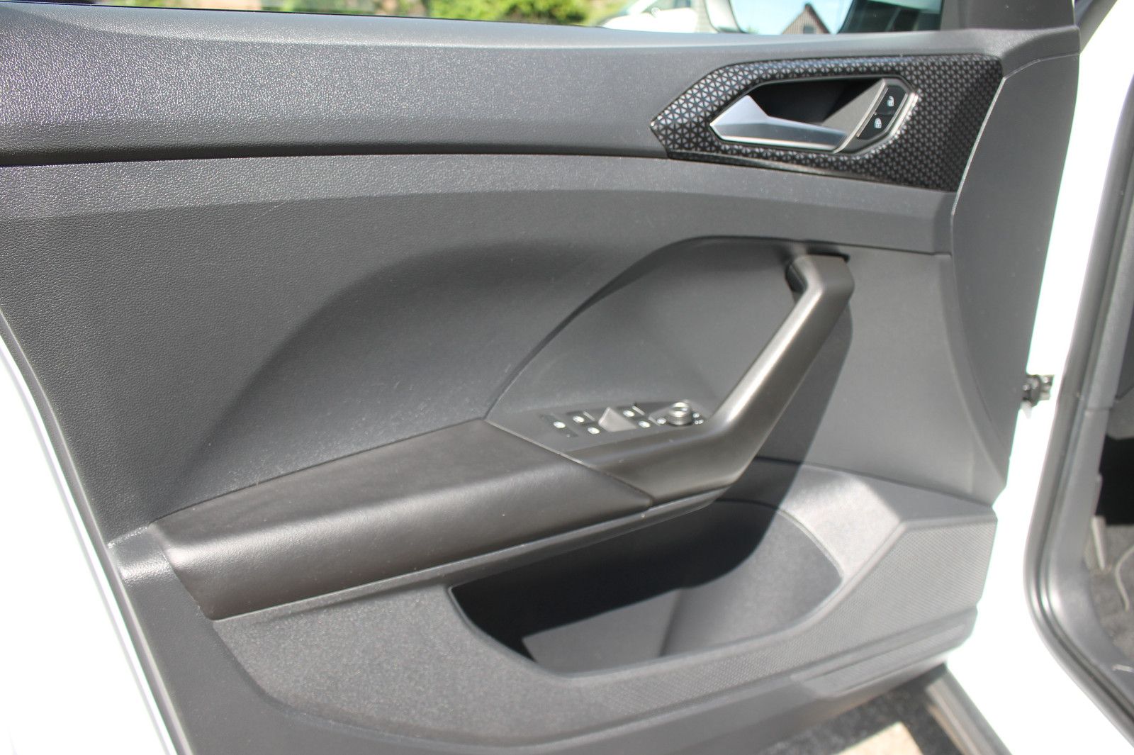 Volkswagen T-Cross Style - Samsaru's Car Outlet