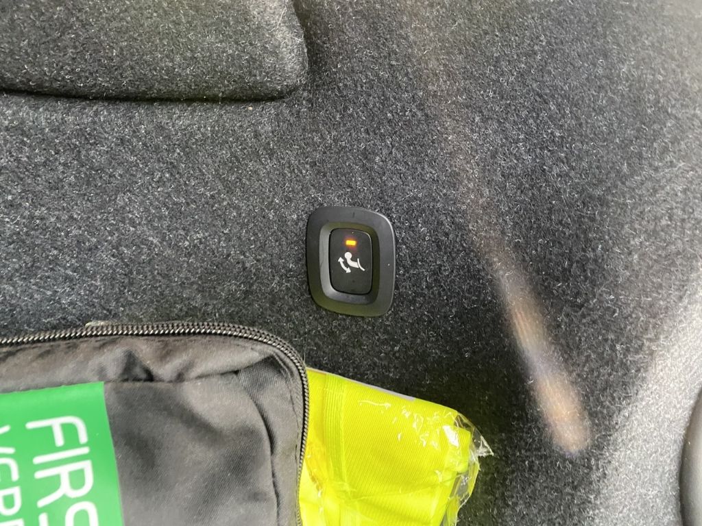 Volvo XC40 Ultimate Recharge Pure Electric AWD P8 Twin