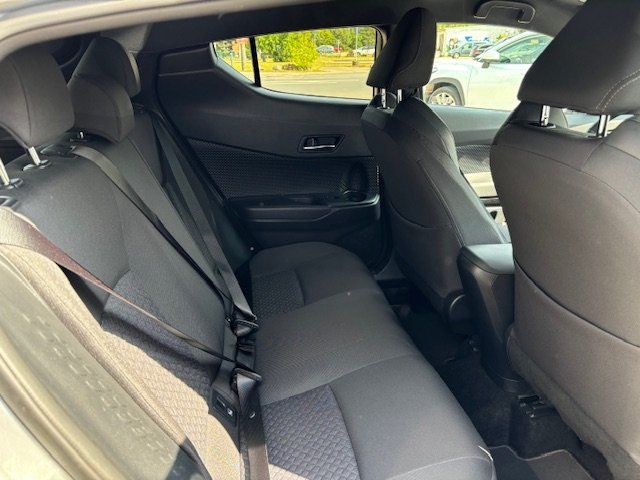 Toyota C-HR 2.0 Hybrid - Samsaru's Car Outlet