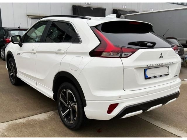 Mitsubishi Eclipse Cross Plus Select Black Hybrid 4WD 2.4 M
