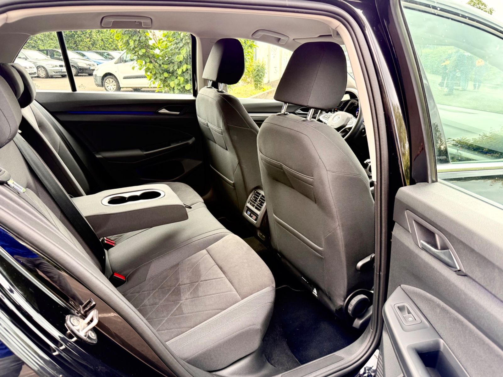 Volkswagen Golf VIII 1.5 Style - Samsaru's Car Outlet