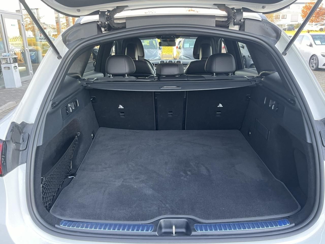 Mercedes-Benz GLC 220 d 4MATIC AMG+NIGHT+DIGI LIGHT+MEMORY+360