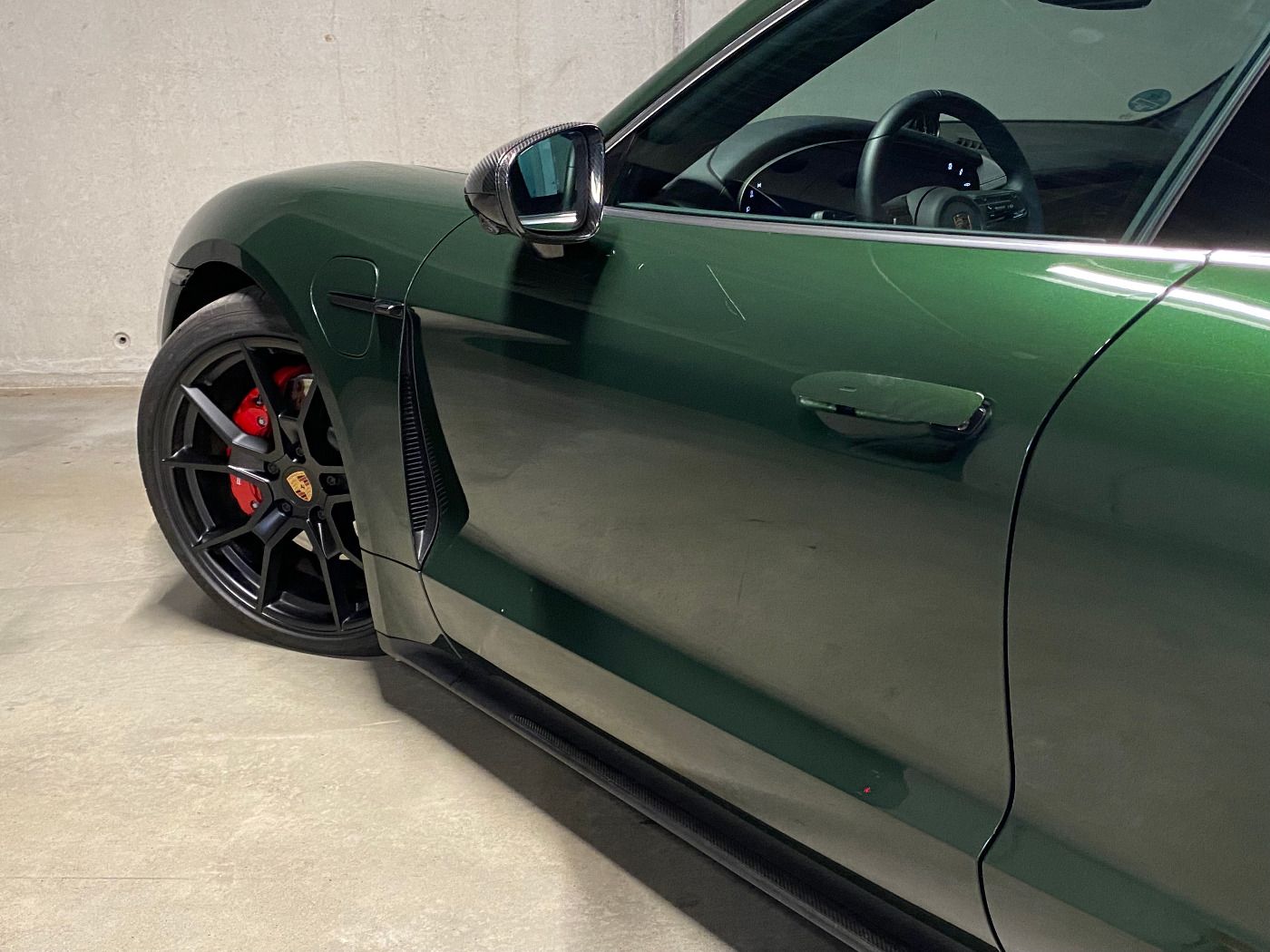 Porsche Taycan 4S | Hinterachslenkung | Panoramadach |