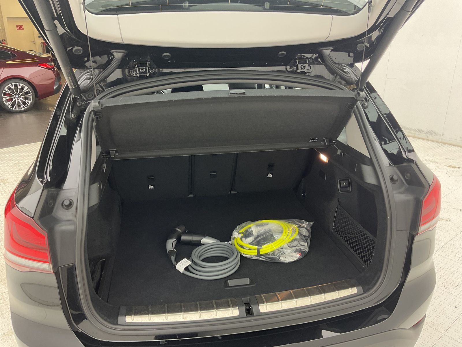 BMW X1 xDrive25e - Samsaru's Car Outlet