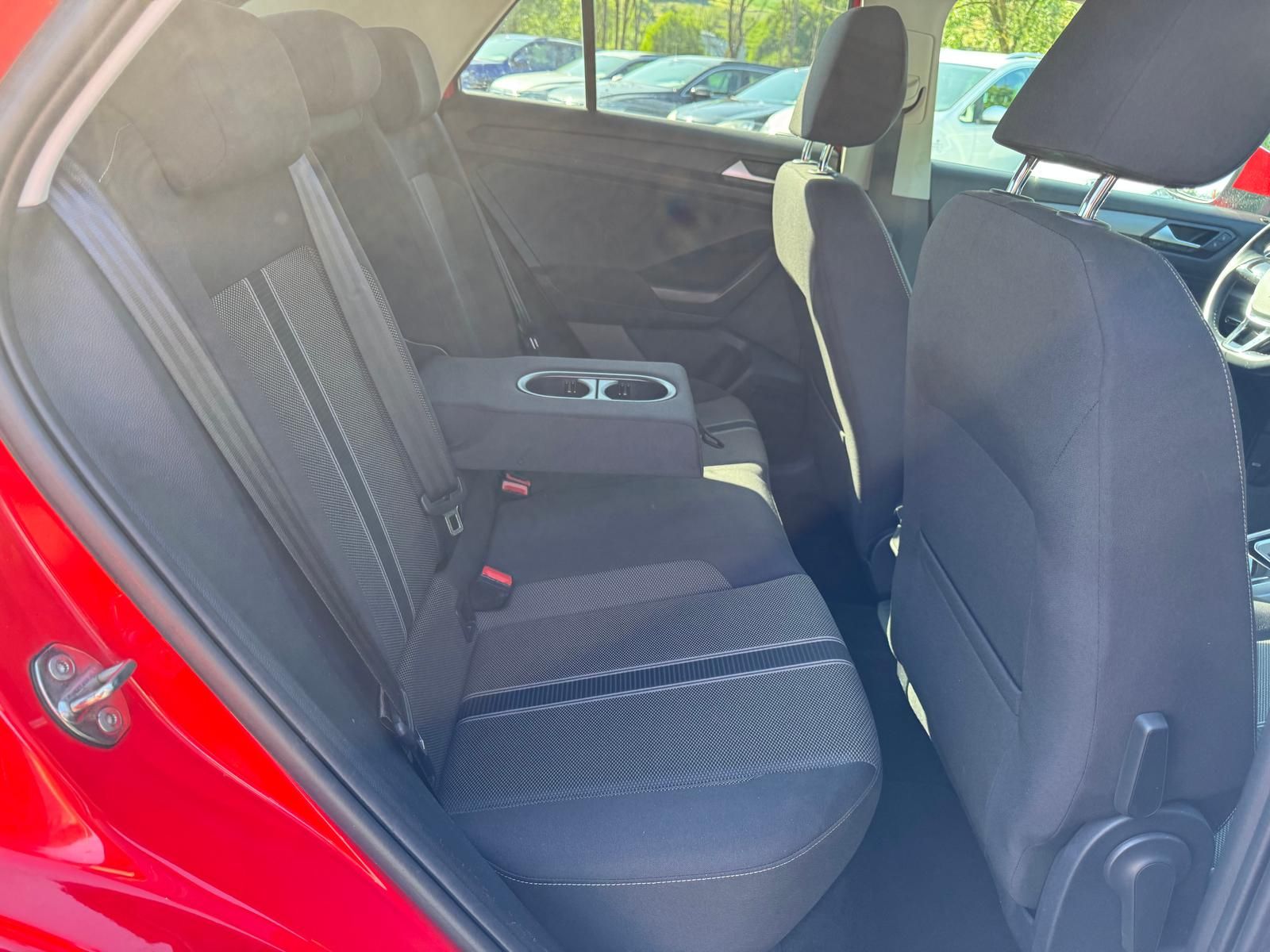 Volkswagen T-Roc 2.0 TDI Style - Samsaru's Car Outlet
