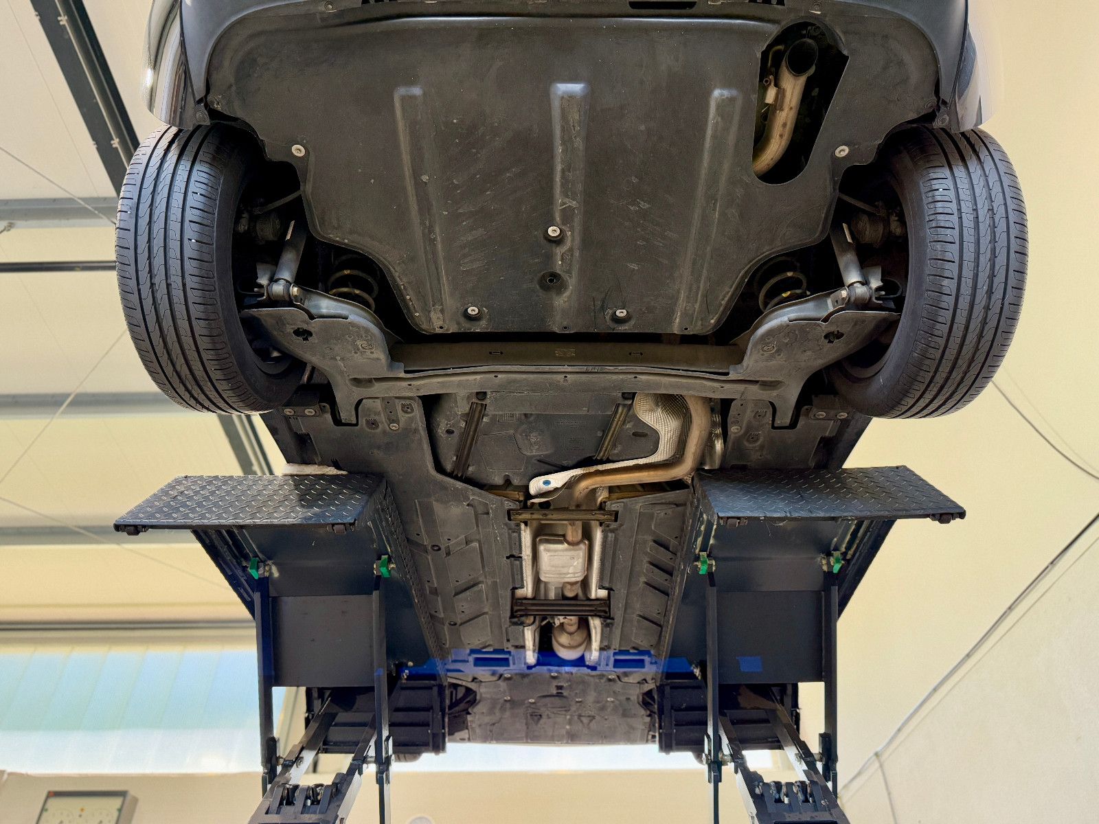 Mercedes-Benz A 180d Progressive - Samsaru's Car Outlet