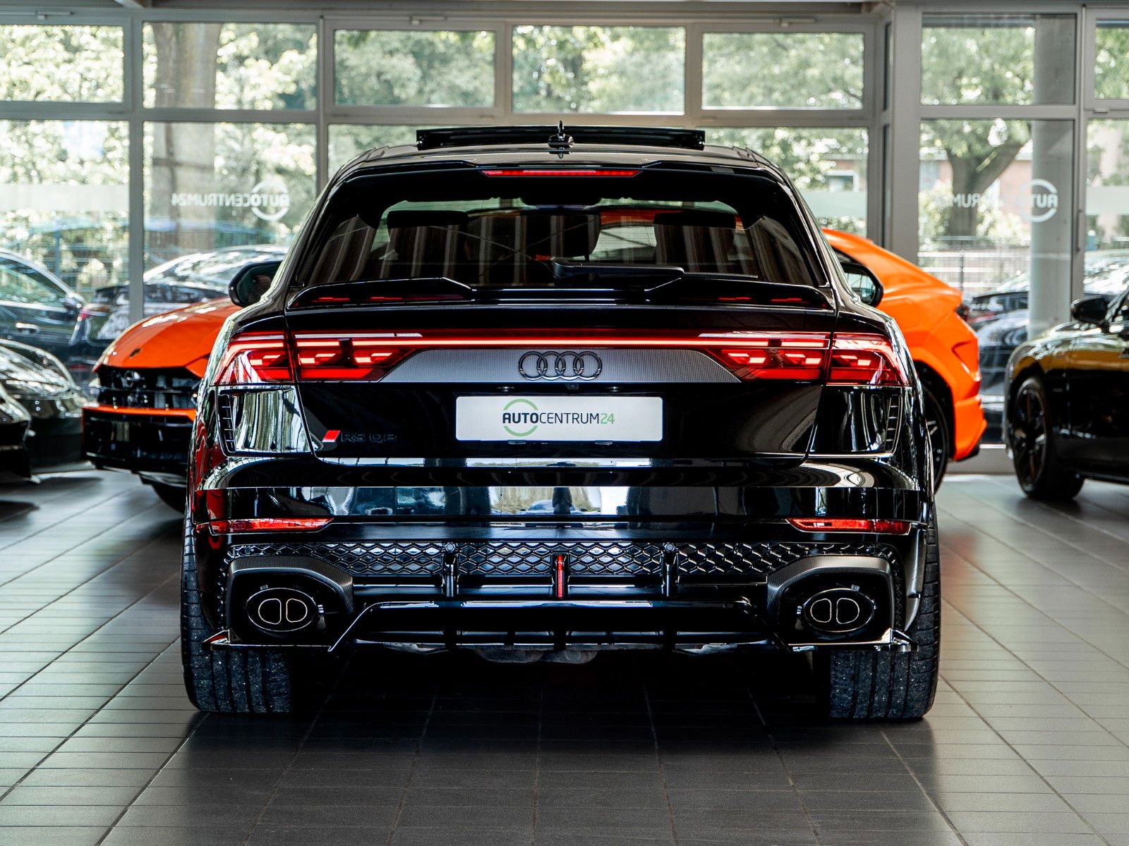 Audi RSQ8 performance Maxton Carbon Red Pano