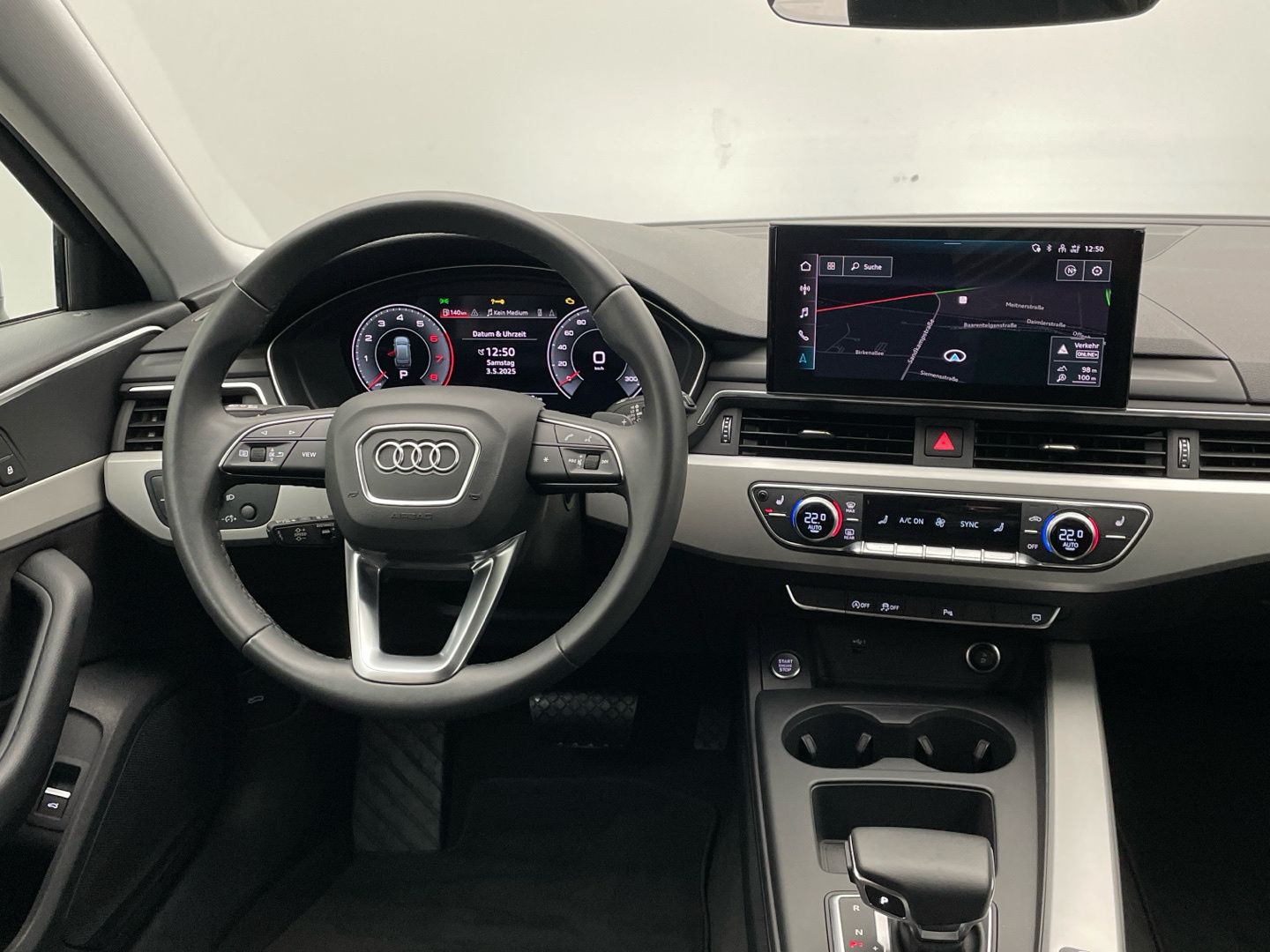 Audi A4 Avant 35 TFSI S line - Samsaru's Car Outlet