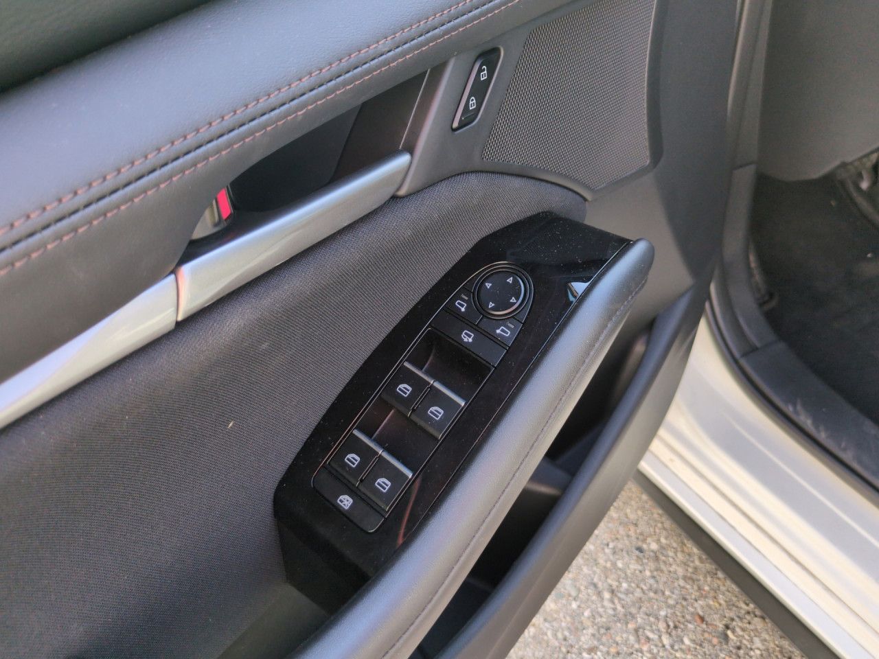 Mazda 3 e-SKYACTIV-G 122 PRIME-LINE Automatik Navi LED