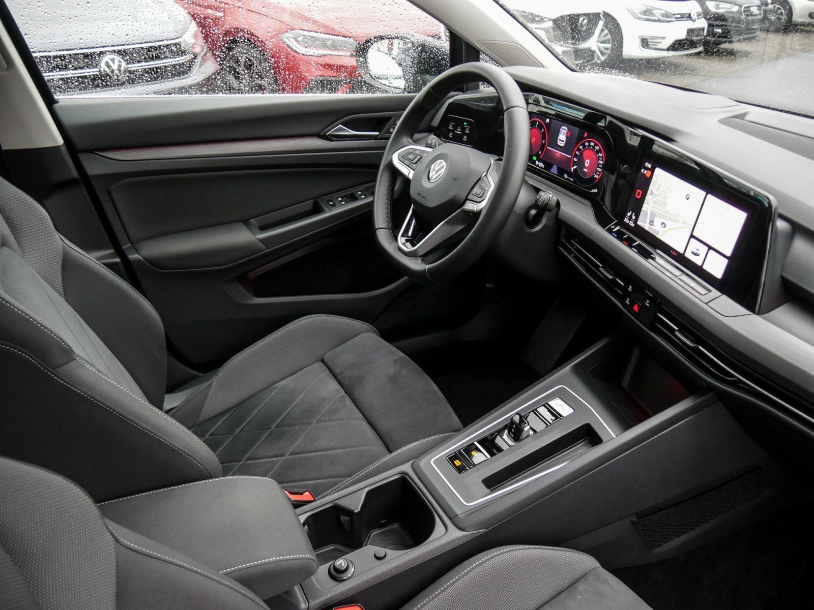 Volkswagen Golf Style 2.0 TDI DSG - Samsaru's Car Outlet
