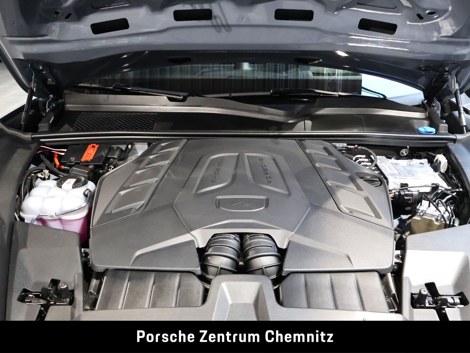 Porsche Cayenne GTS HA-Lenkung;Chrono;Head-Up;Pano