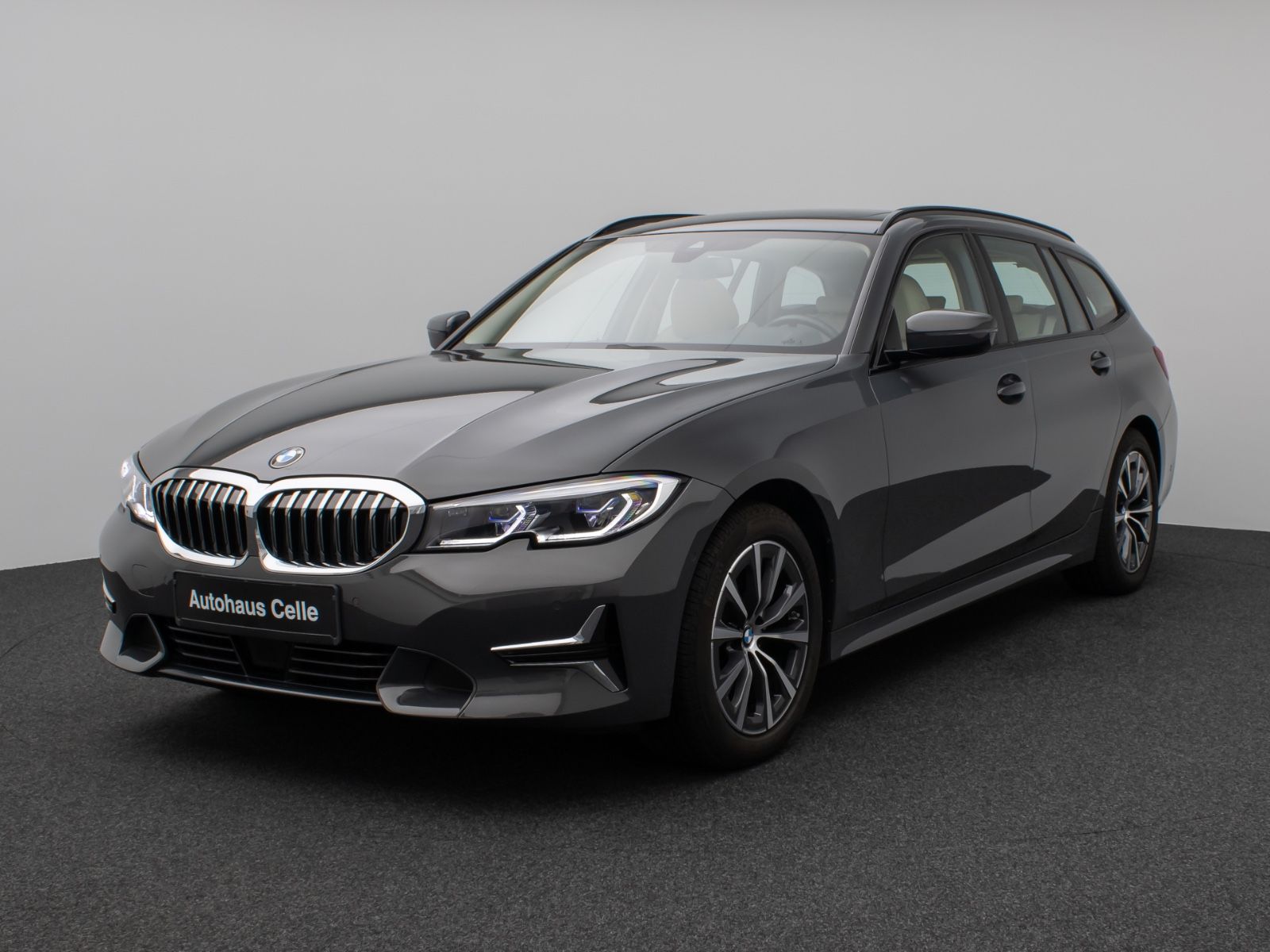 BMW 320d xD Luxury Line - Samsaru's Car Outlet