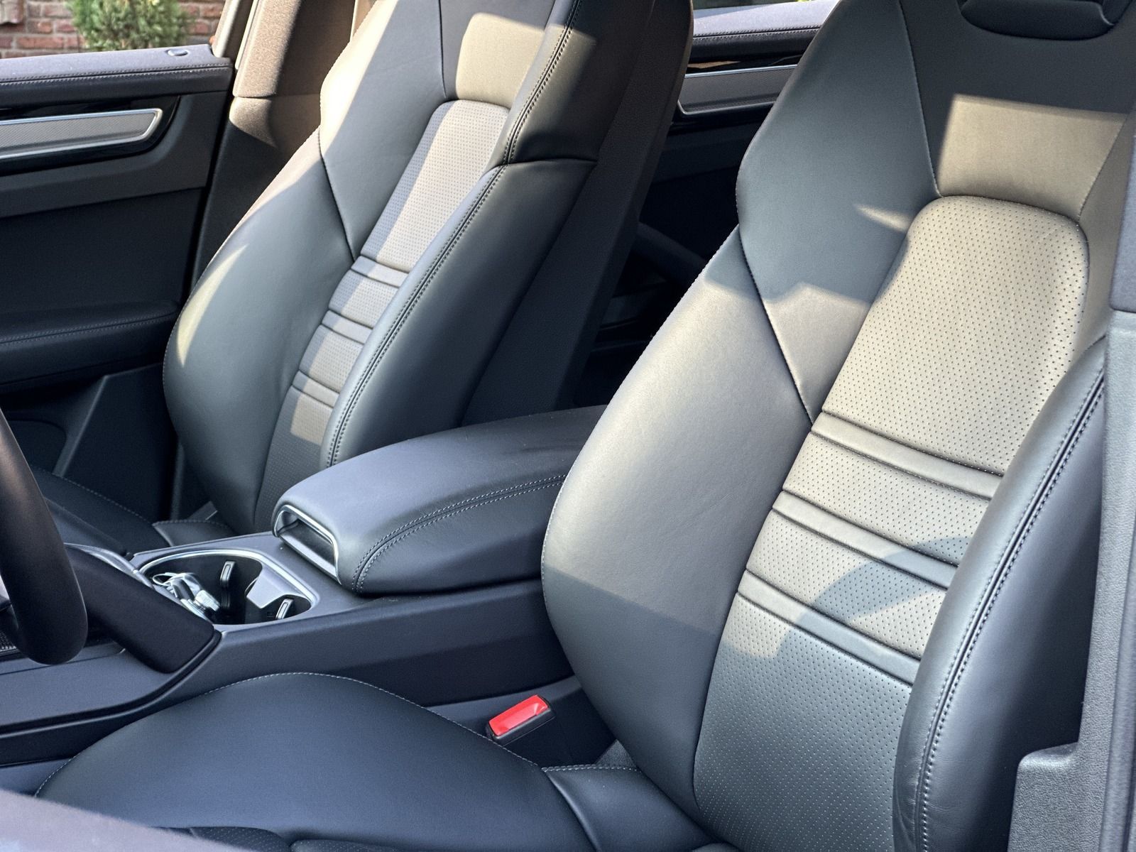 Porsche Cayenne E-Hybrid Platinium Edition H-LENKUNG*MAT