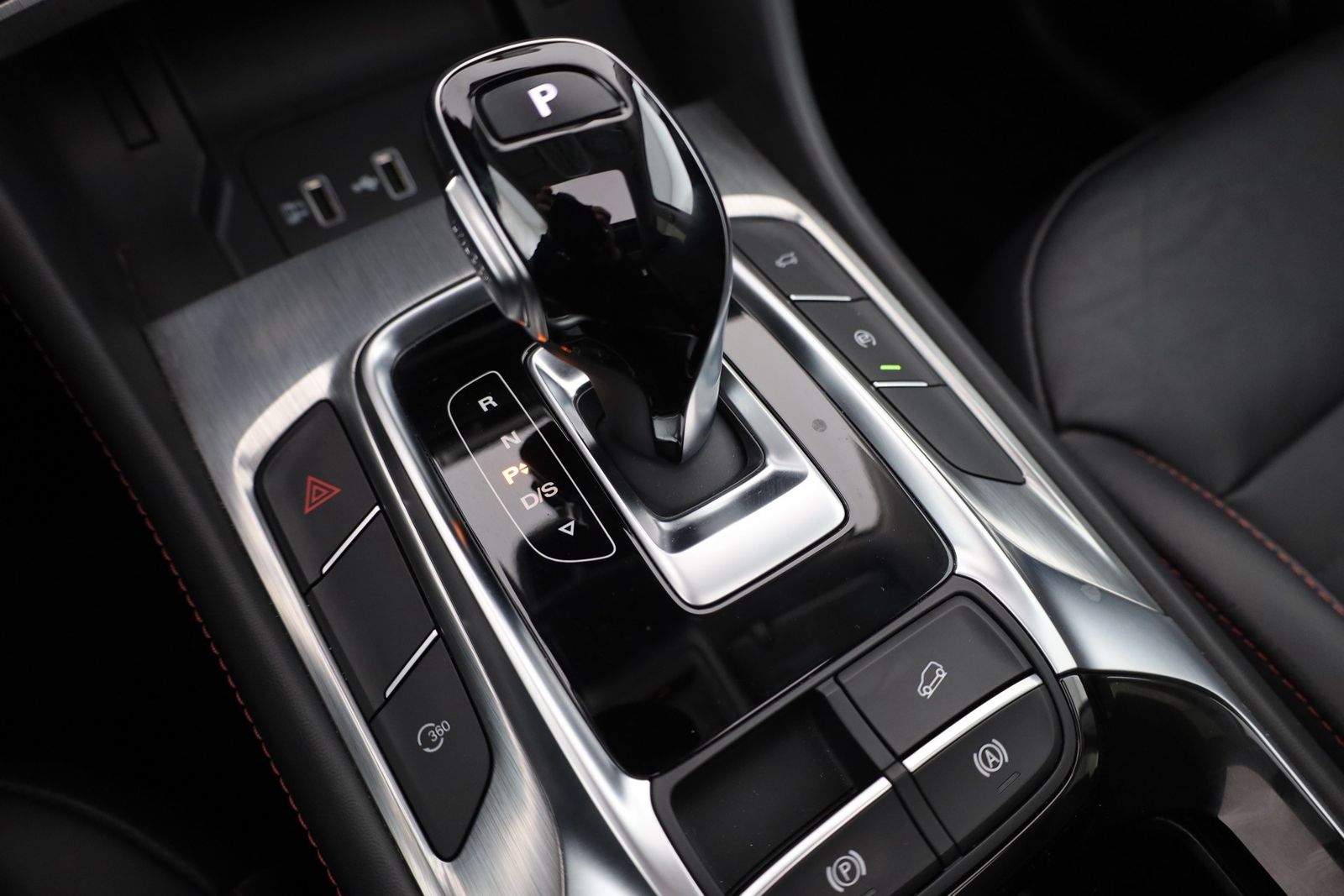 MG HS 1.5 T-GDI Luxury Aut. LED ACC Navi Pano