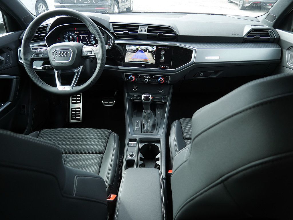 Audi Q3 45 TFSI quattro S line SONOS+AHK+NAVI+KAMERA+
