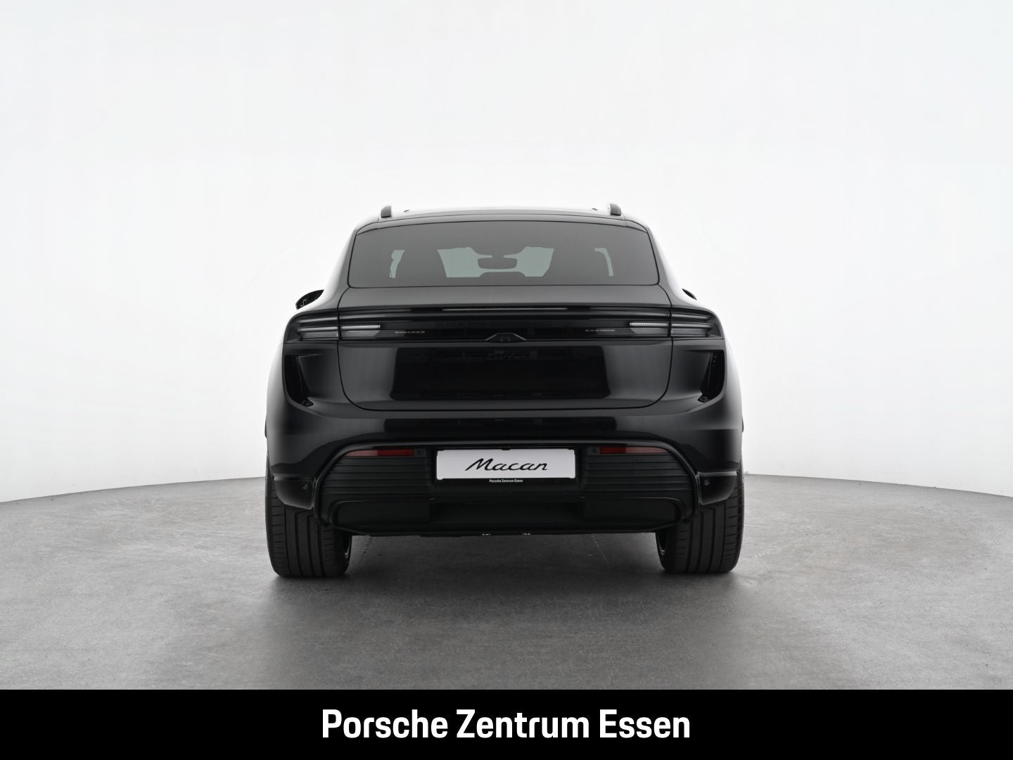 Porsche Macan Turbo S - Samsaru's Car Outlet