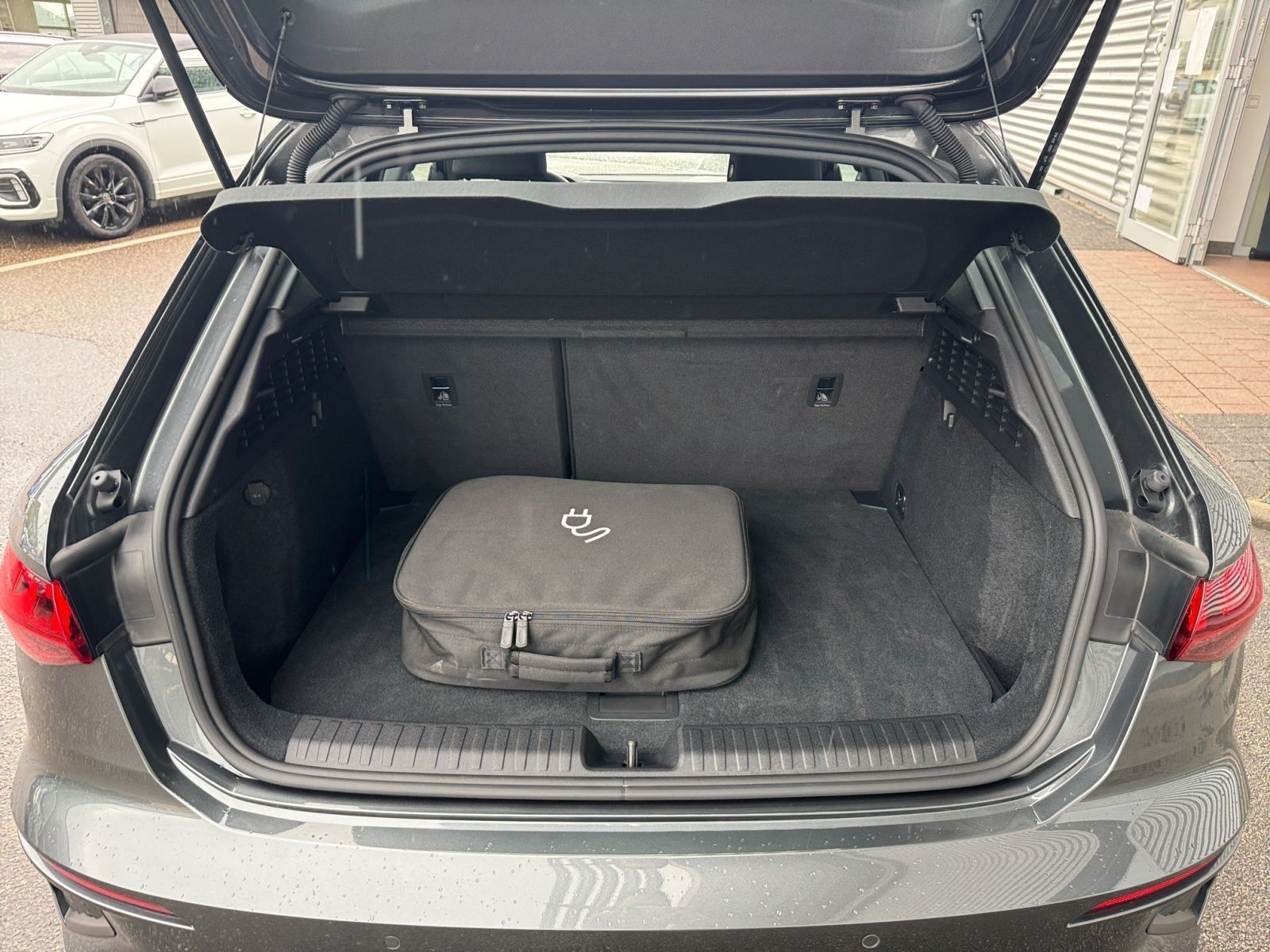 Audi A3 Sportback S line 40TFSIe LED KAM SHZ