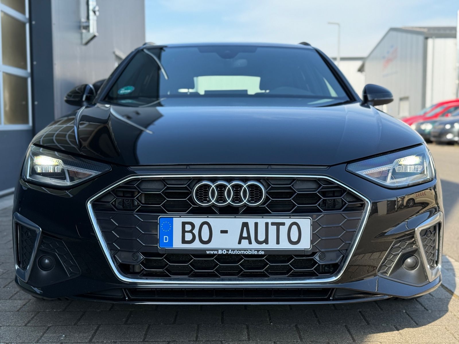 Audi A4 Avant 40 TDI S-Line - Samsaru's Car Outlet