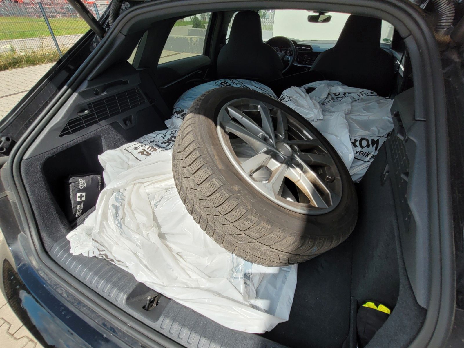 Audi A3 Sportback 35 TDI 2x S line Panorama 18" Black