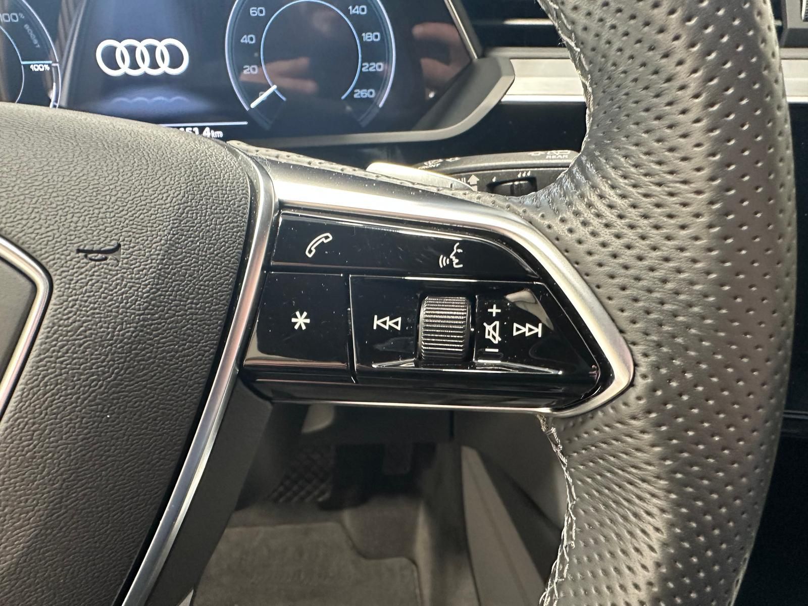 Audi e-tron 55 quattro S line 95kWh Matrix|Sport|Bang