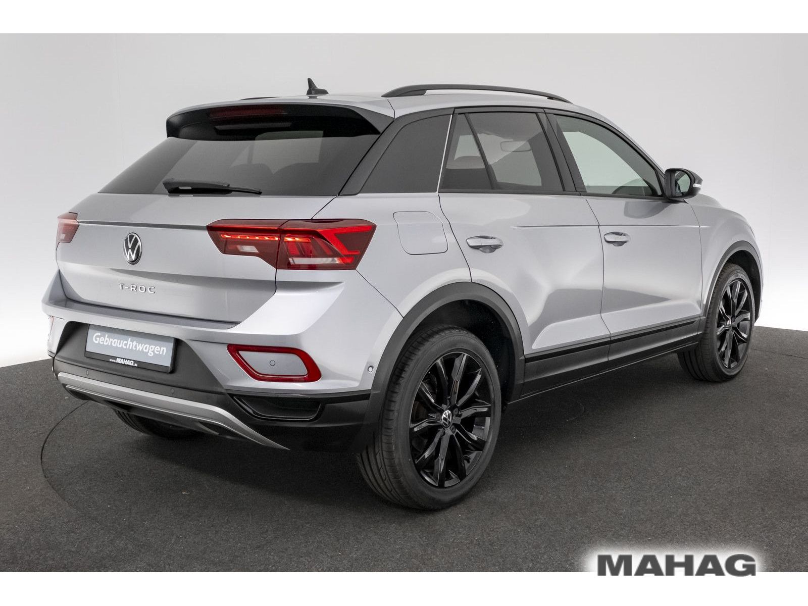 Volkswagen T-ROC 1.5 TSI Style BlackStyle - Samsaru's Car Outlet