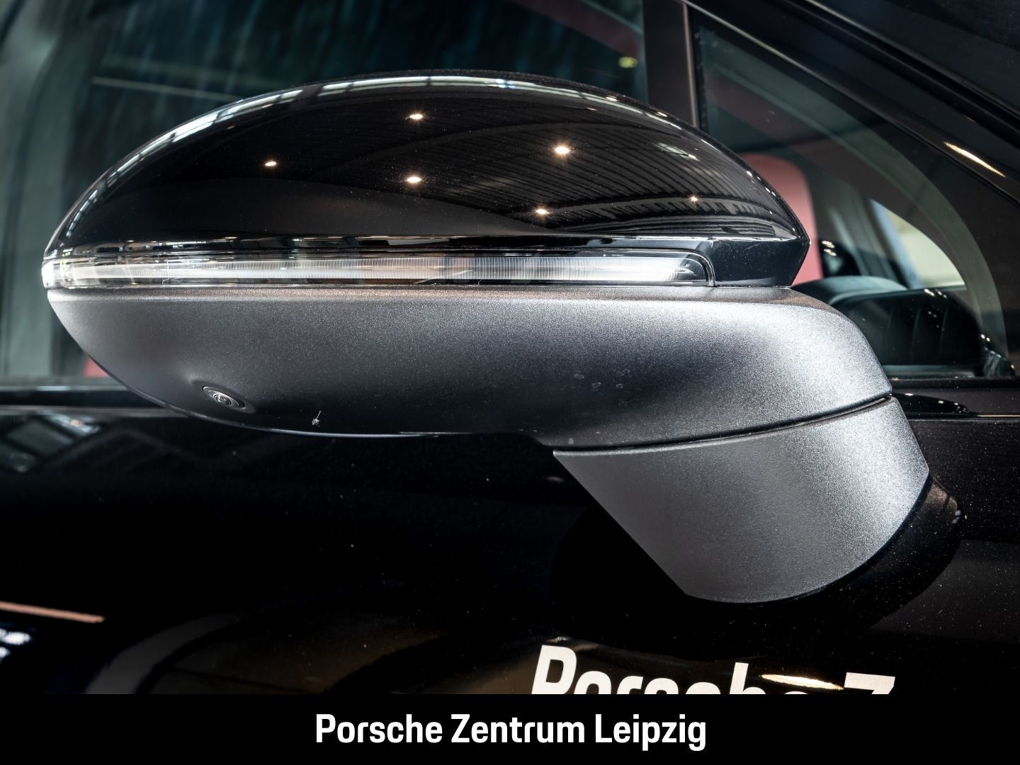 Porsche Cayenne E-Hybrid Coupe AHK Matrix Bose Abstandst