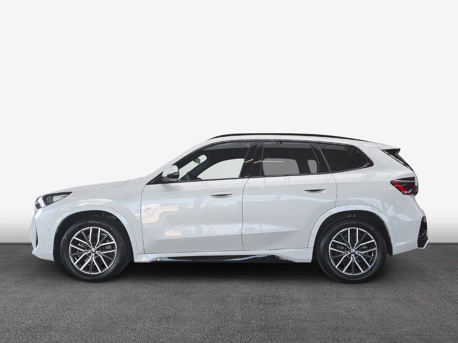BMW X1 xDrive23i M-Sport - Samsaru's Car Outlet