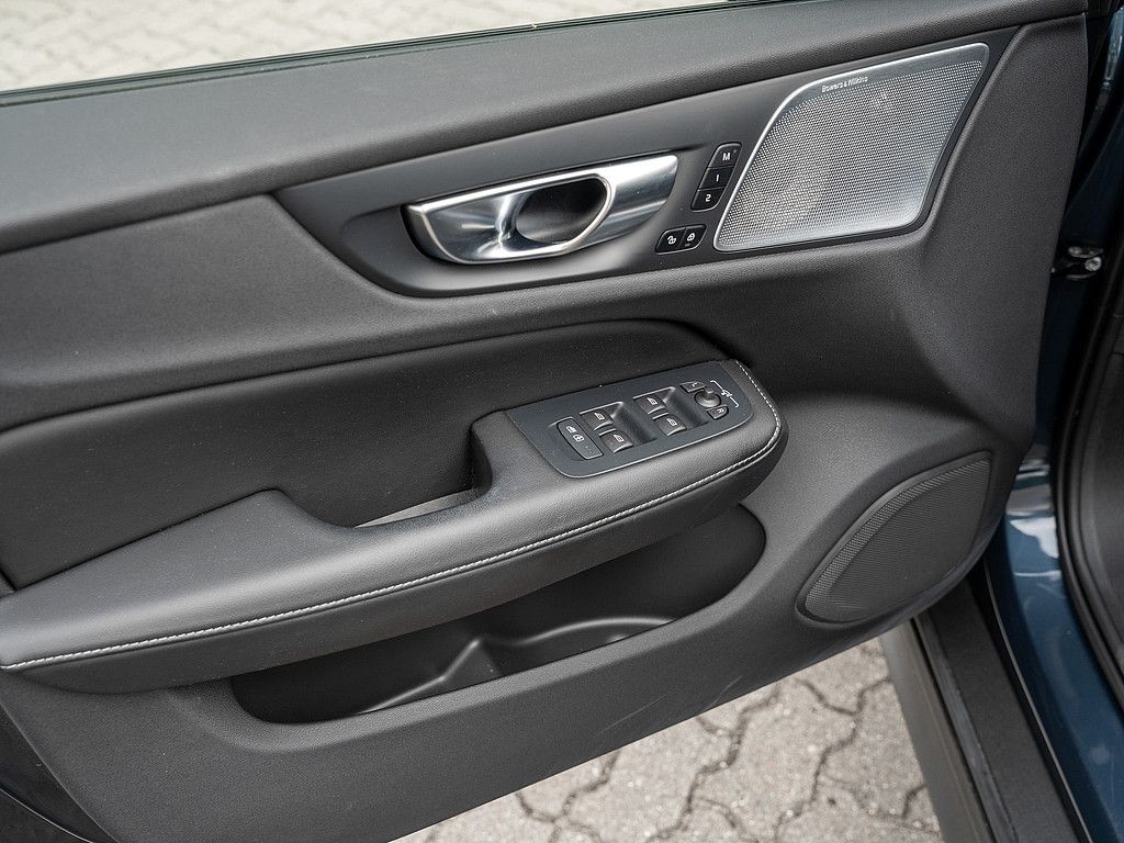 Volvo V60 Cross Country B5 AWD Ultimate 360° PANO HUD