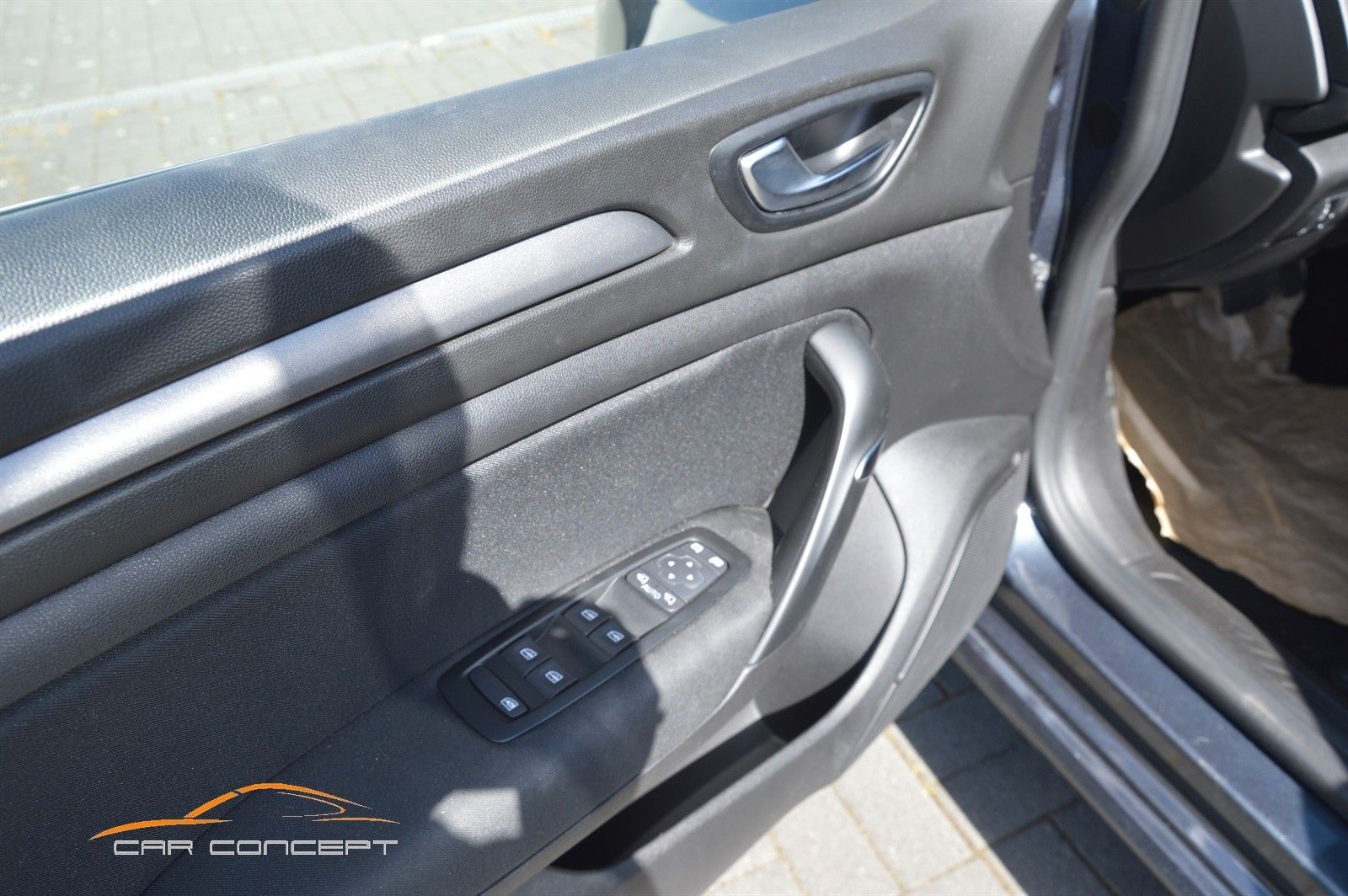 Renault Megane Grand Tour AUT Edition - Samsaru's Car Outlet