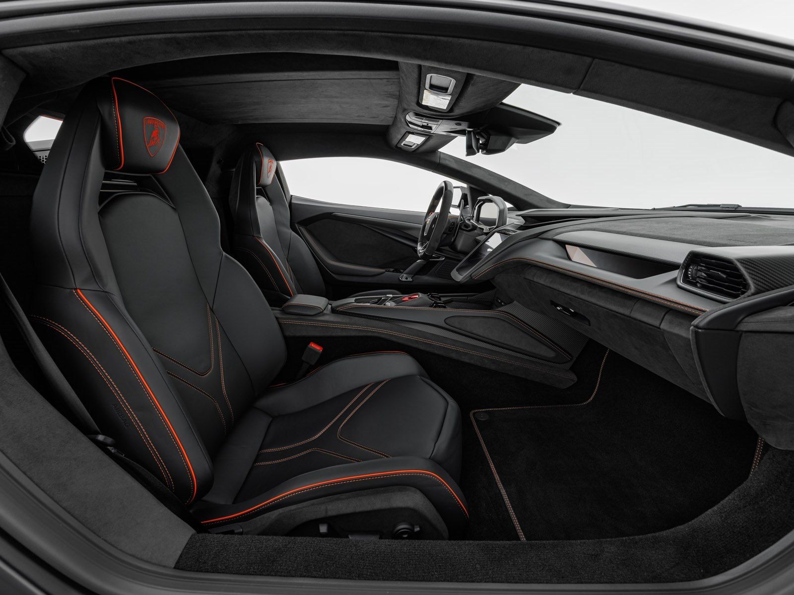 Lamborghini Revuelto