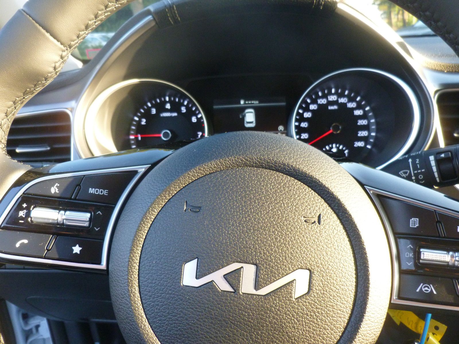 Kia Ceed ED7 Emotion - Samsaru's Car Outlet