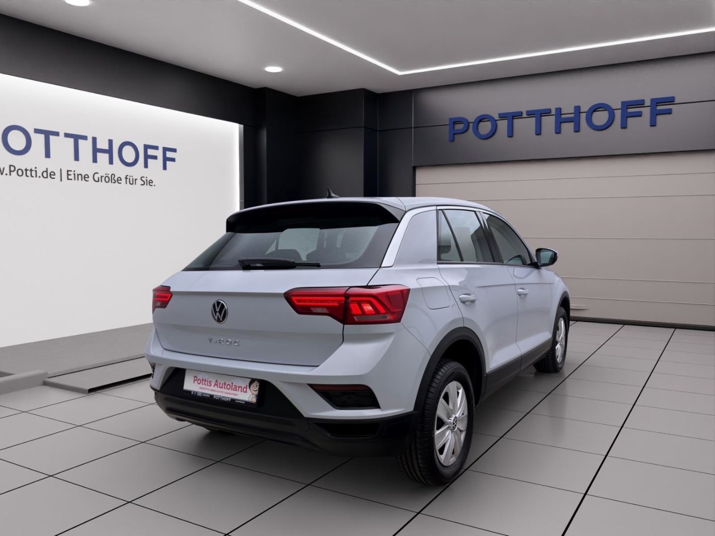 Volkswagen T-Roc 1.0 TSI - Samsaru's Car Outlet
