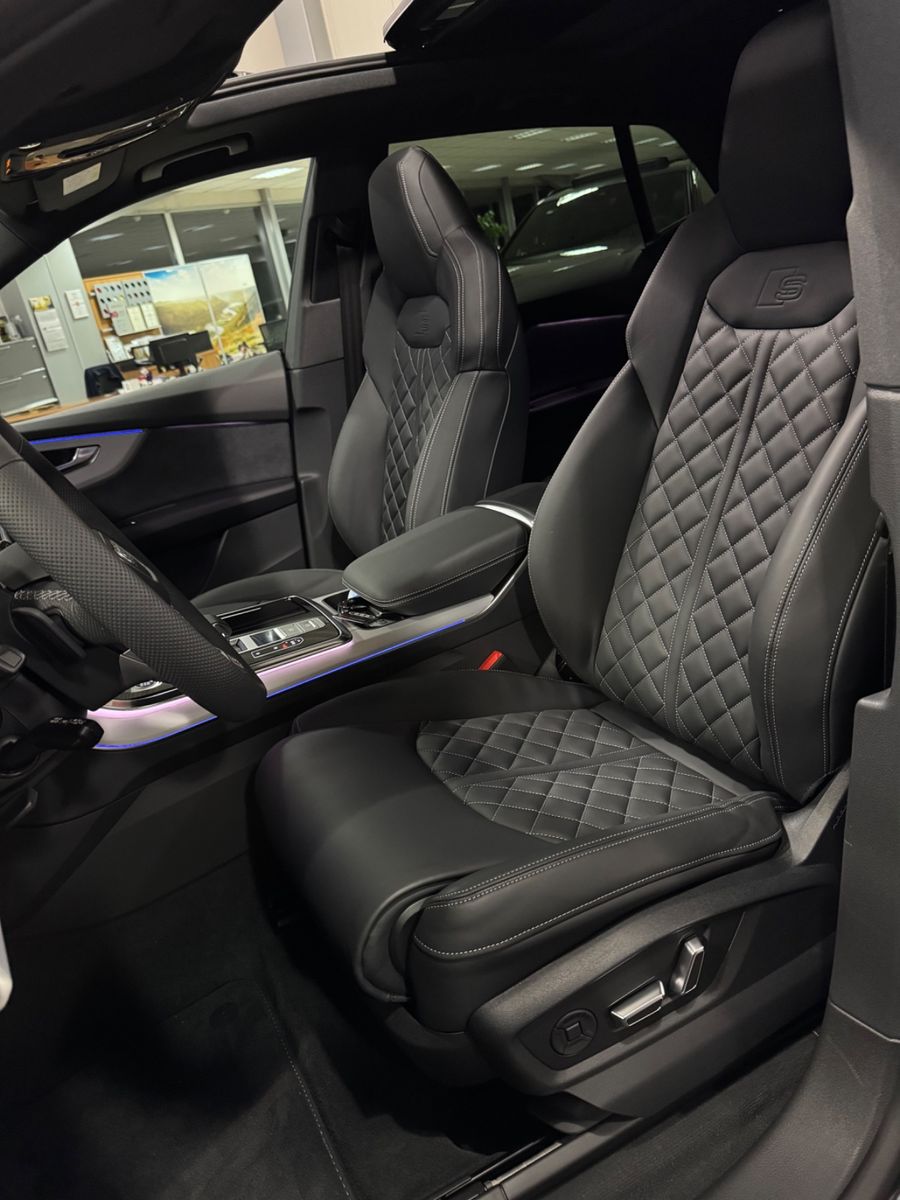 Audi Q8 50 TDI quattro S-LINE - Samsaru's Car Outlet