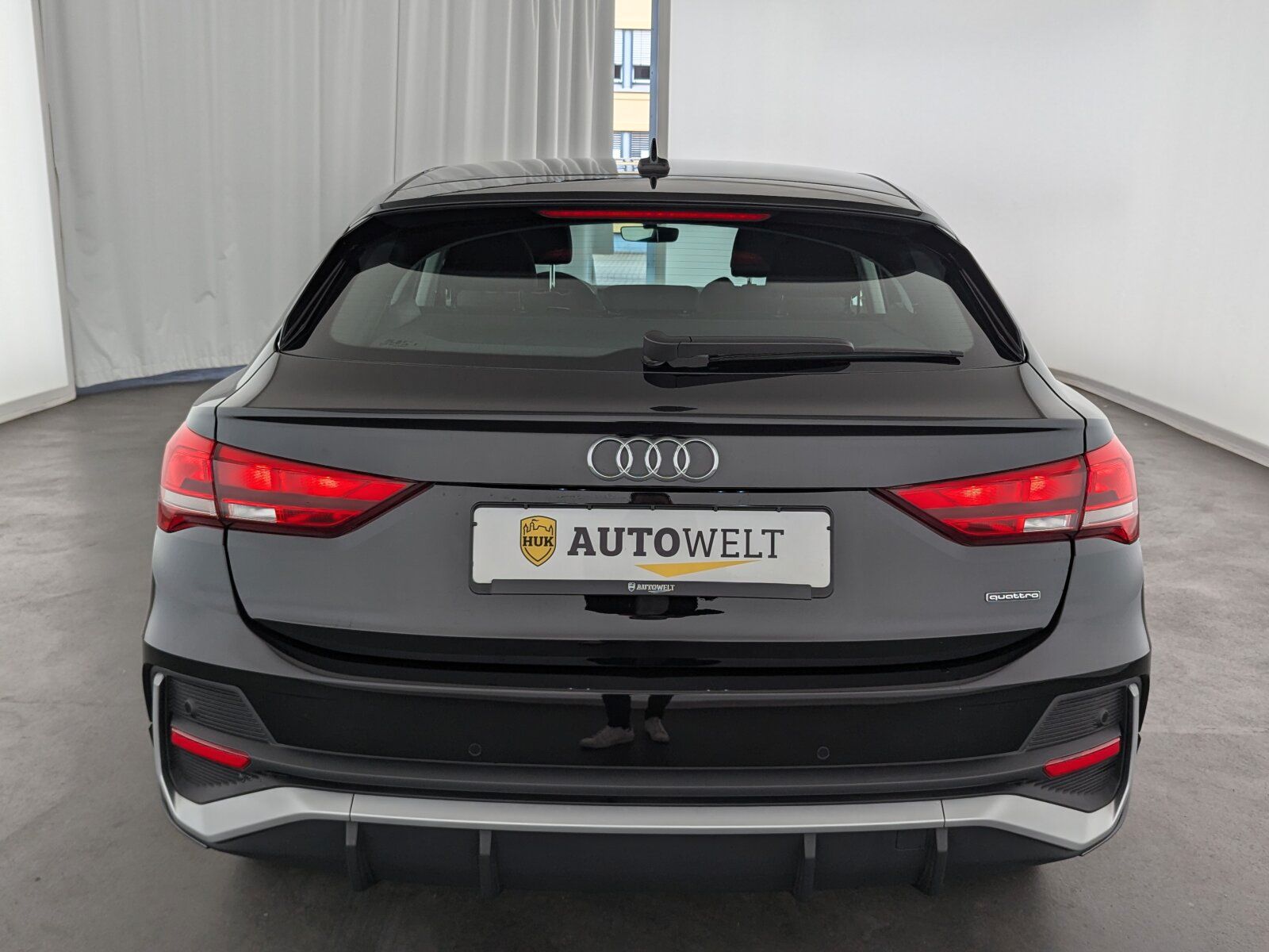Audi Q3 Sportback 40 2.0 TFSI quattro S line - Samsaru's Car Outlet