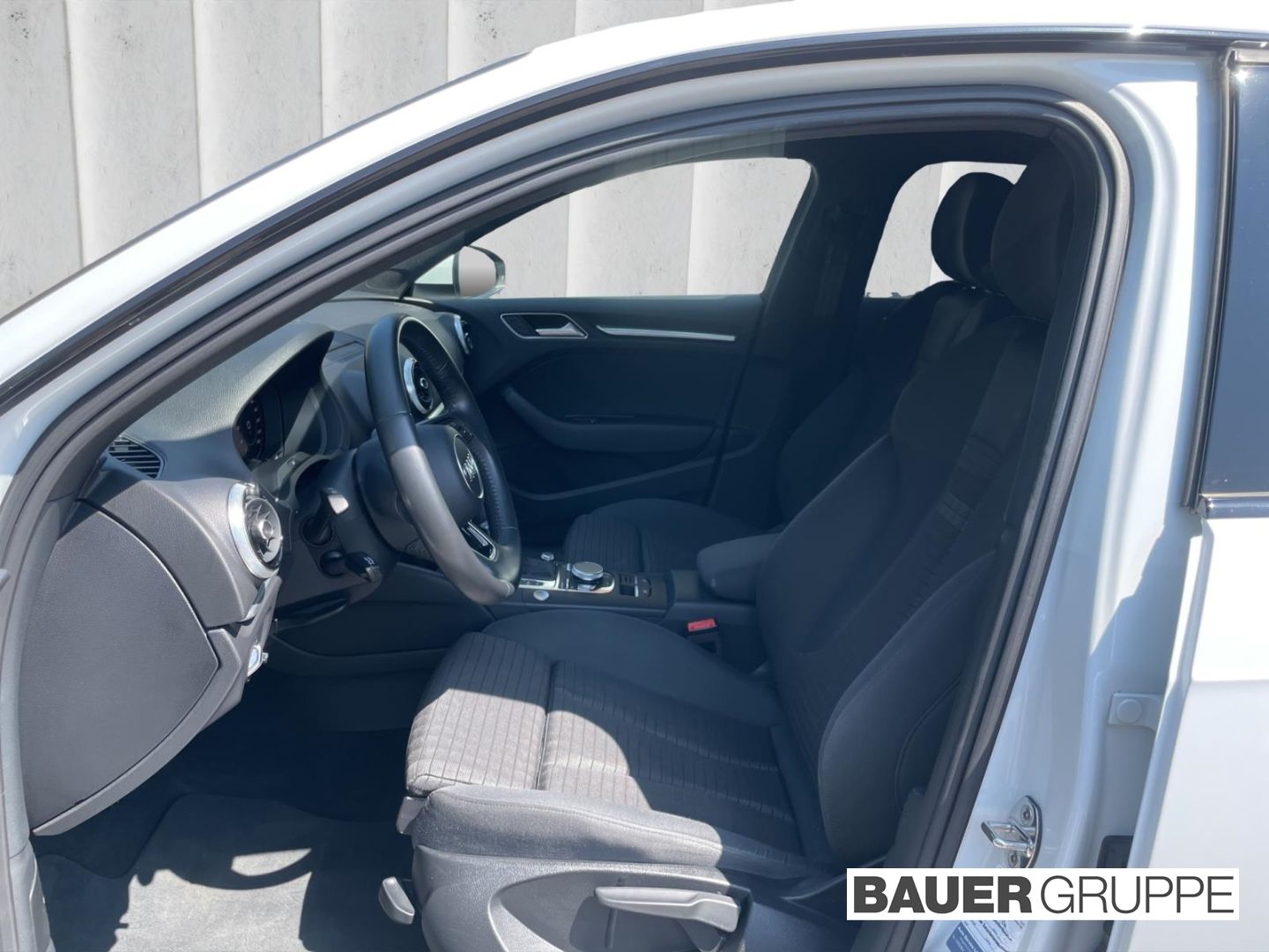 Audi A3 Sportback 35 TFSI S line - Samsaru's Car Outlet
