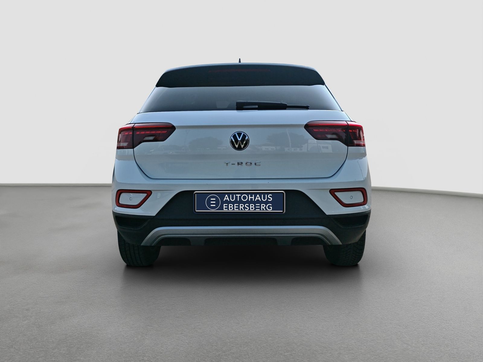 Volkswagen T-Roc LIFE 1.0 TSI - Samsaru's Car Outlet