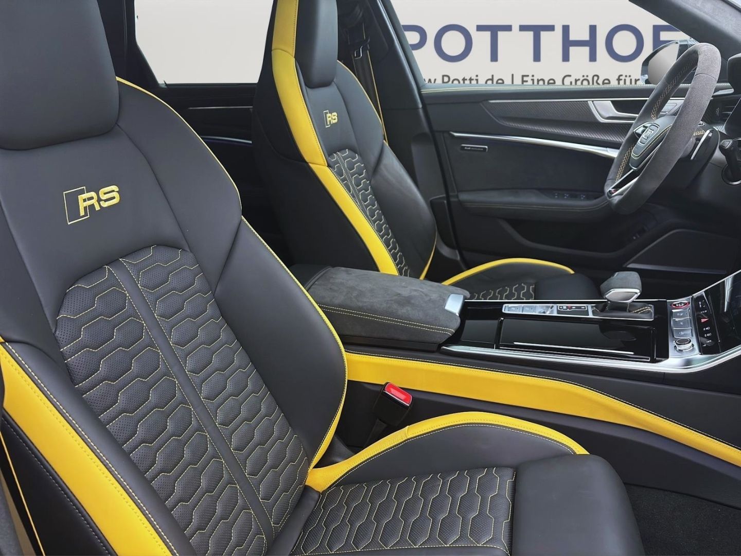Audi RS6 Avant Q PERFORMANCE PANO HD-MATRIX 360° NAVI