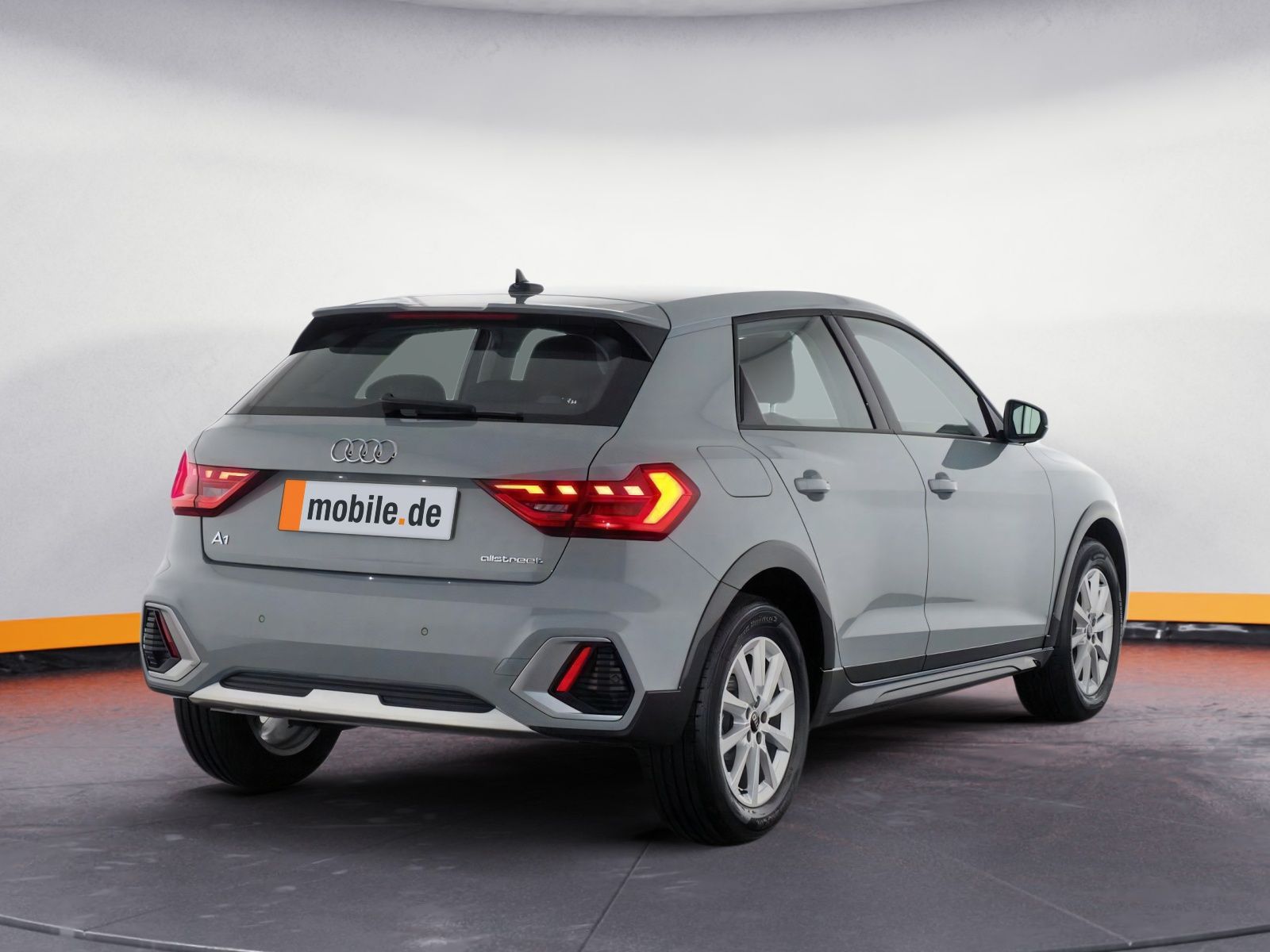 Audi A1 allstreet 30 TFSI S tronic - Samsaru's Car Outlet