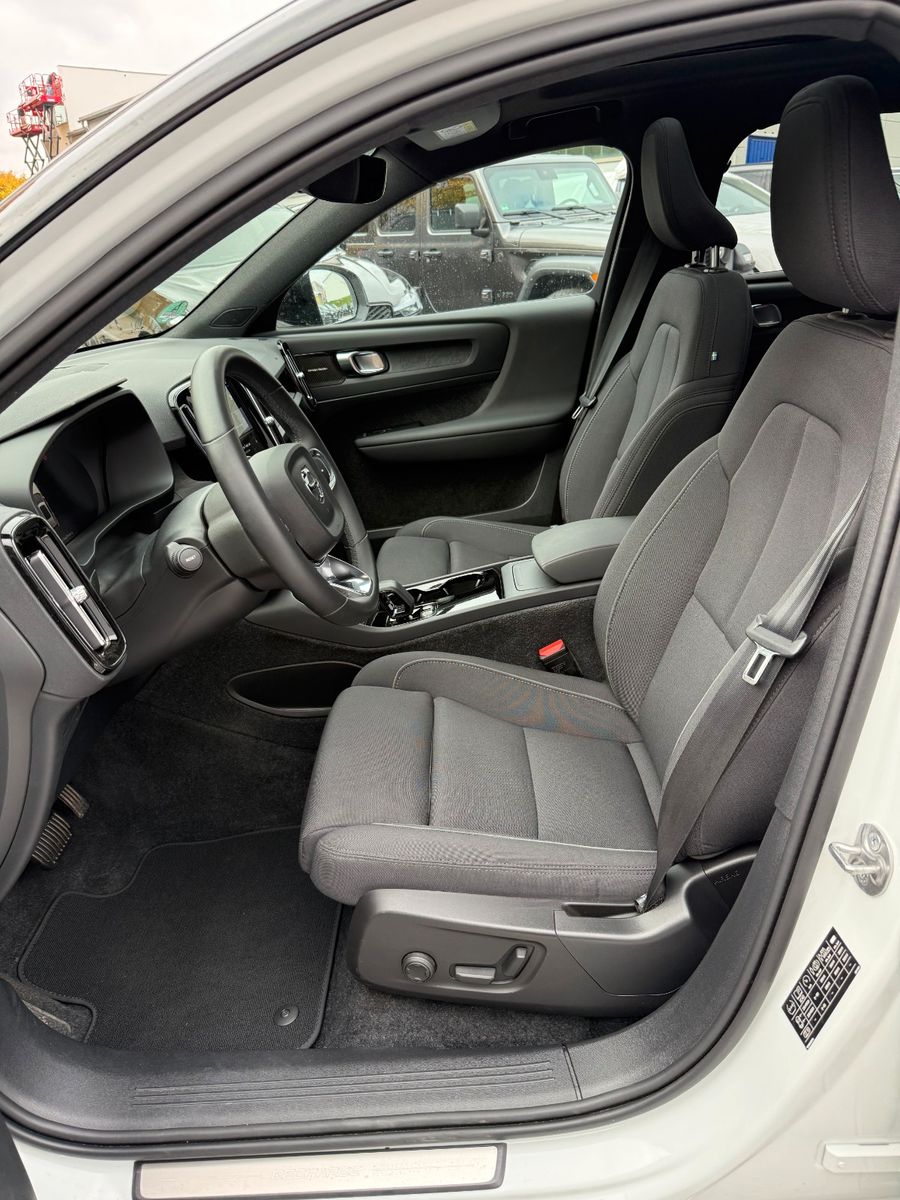 Volvo XC40 ULTIMATE TWIN+PIXEL+AHK+20"+WÄRMEPUMPE